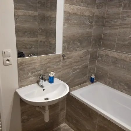 Brand New One Bedroom #54 In Brand New Building With Free Parking * Prague