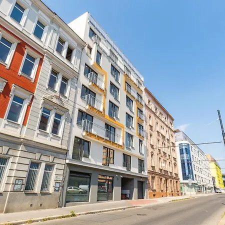Brand New One Bedroom #54 In Brand New Building With Free Parking *